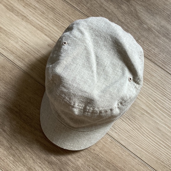 Women’s hat - Picture 11 of 12